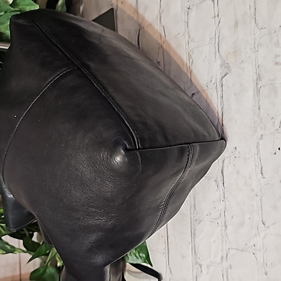 Vintage Black Drawstring Shoulder Bag 9166 No Hangtag - Picture 6 of 11